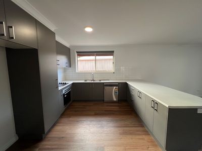 2 / 14 Beckham Street, Shepparton