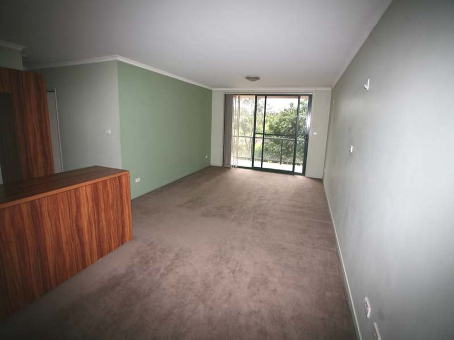 11403 / 177-219 Mitchell Road, Alexandria