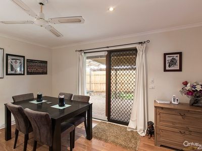 67 Meredith Crescent, Hampton Park