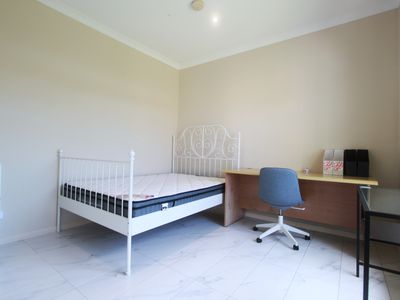 6 / 48  glenbrook avenue, Clayton