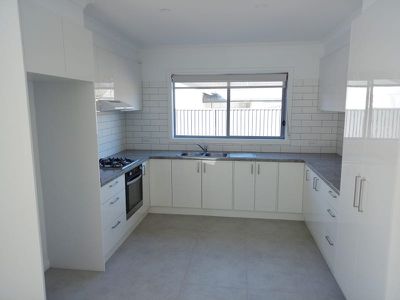 2 / 6 Synnott Street, Hamlyn Heights