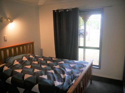 32 /  34,36 Bell Street, Kumbia