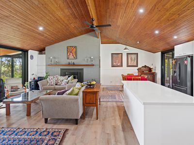 1511 Lake Road, Bethanga