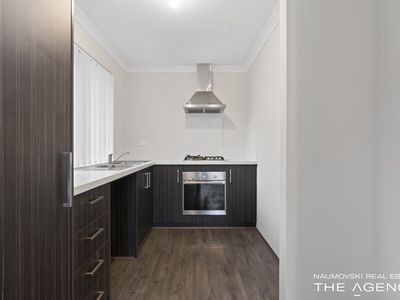 1 / 9 Offham Way, Westminster