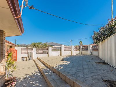 4 Camfield Place, Beldon