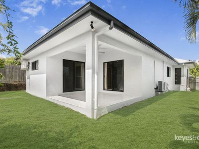 8 Bursaria Court, Douglas