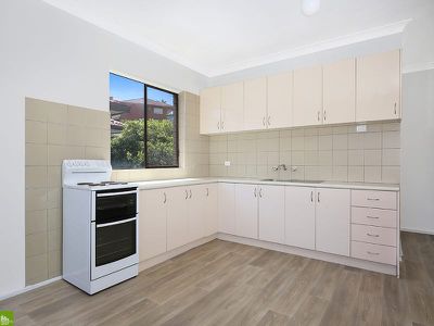 30 Hurry Crescent, Warrawong