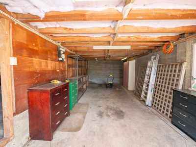 83 Easther Crescent, Kew