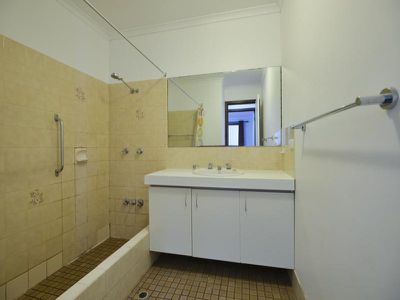 2 / 65B Millen Street, Boulder