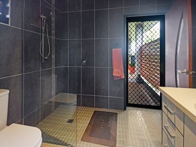 43 MORIARTY STREET, Goondi Hill