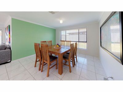 18 Pinnaroo Place, Dubbo