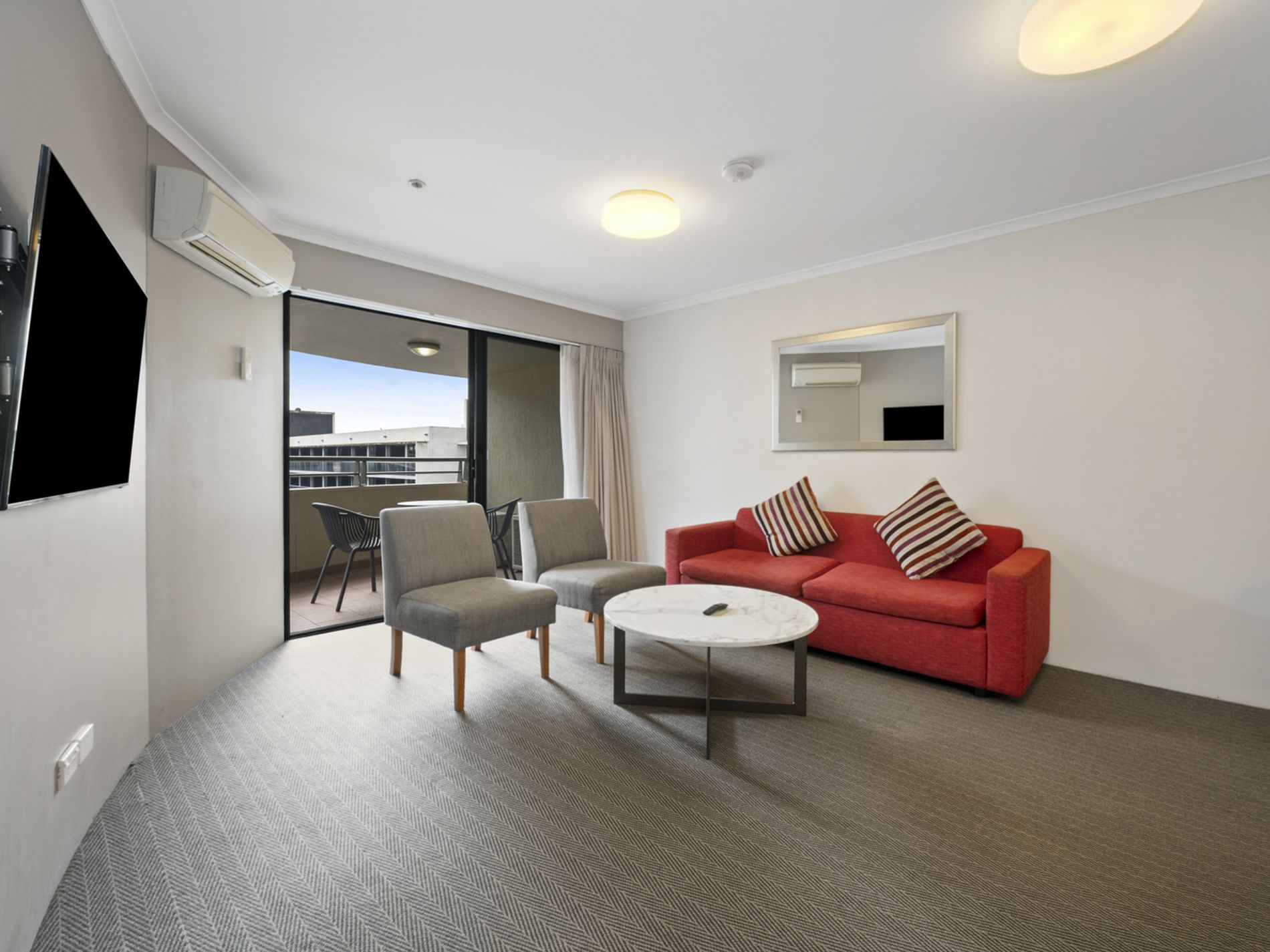 821 / 74 Northbourne Avenue, Braddon