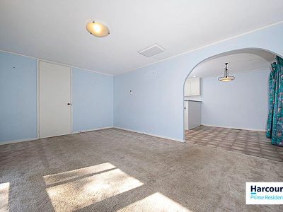 6 Proby Place, Kambah