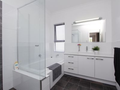 98A Barnes Street, Innaloo
