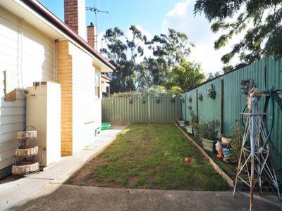 35 Danson Avenue, Kangaroo Flat