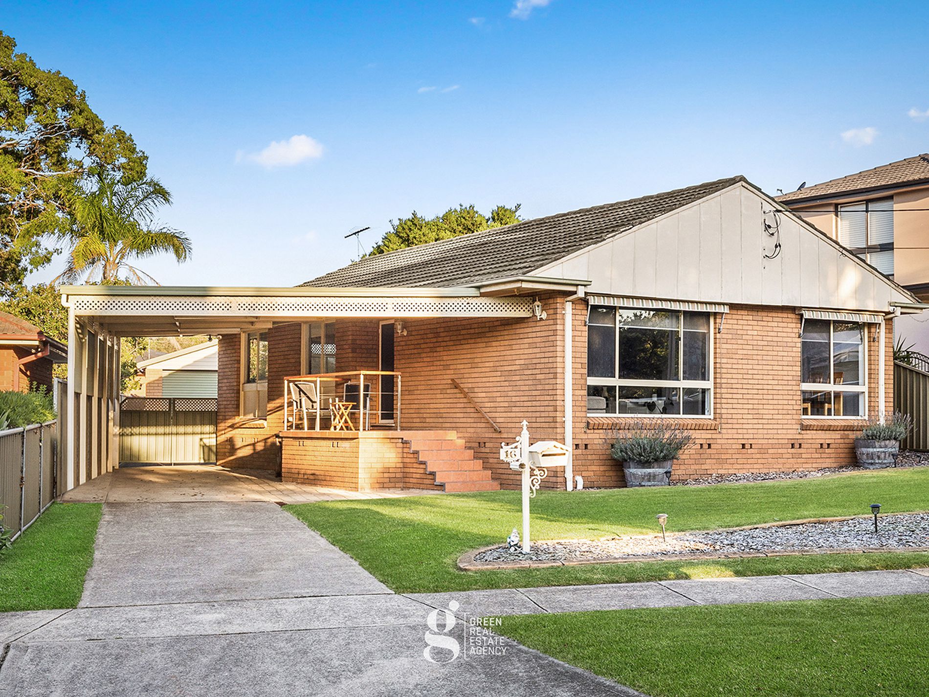 16 Myuna Crescent, Seven Hills