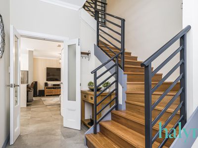 1 / 42 Gladstone Road, Rivervale