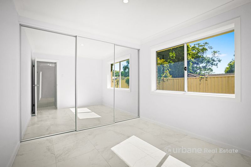 25 & 25A Adelphi Crescent, Doonside