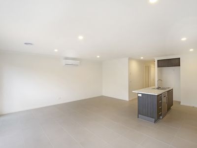 11 Taro Walk, Rockbank