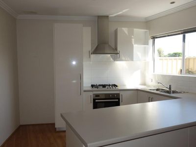 9B Gibb Crescent, Westminster