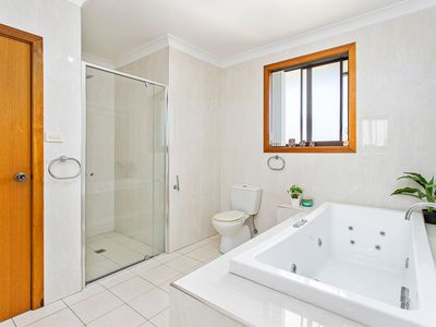 4 Warri Place, Oak Flats