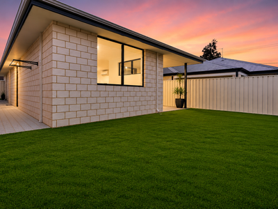 54 Salmar Way, Westminster