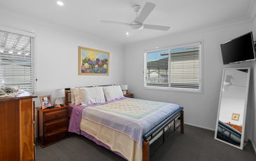 215 / 750 Pacific Highway, Lake Munmorah