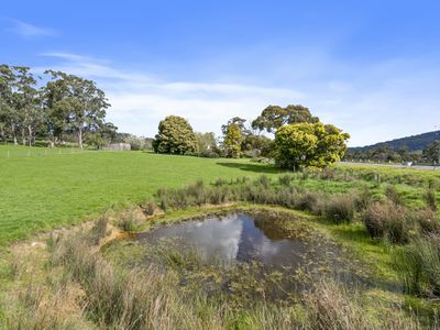 8524 Channel Highway, Woodstock