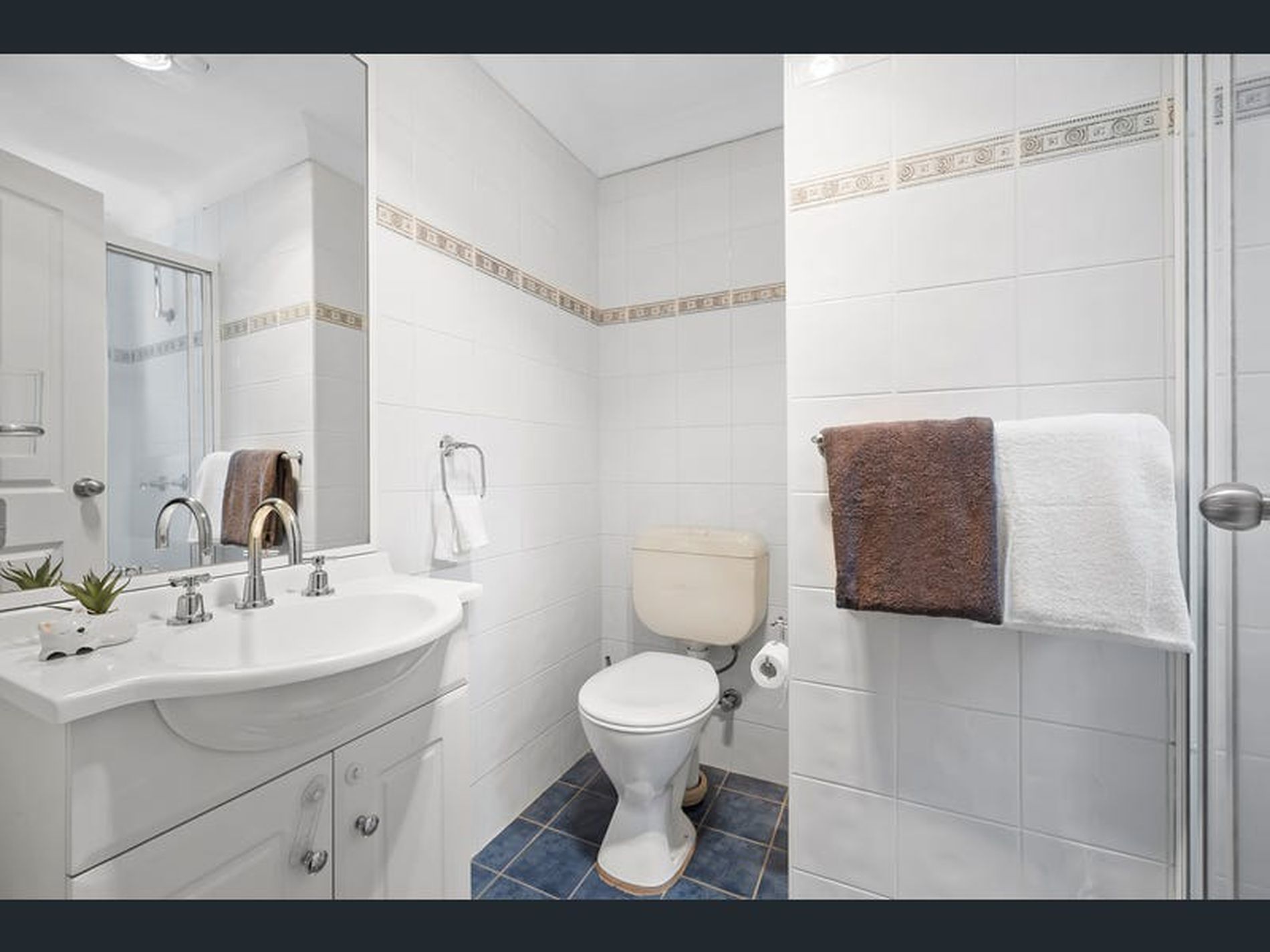 10 / 1-3 Byer Street, Enfield