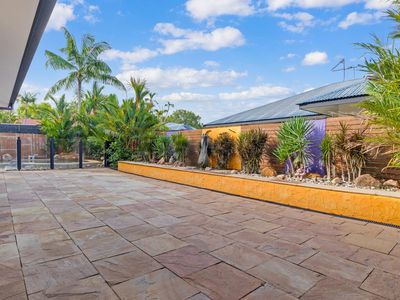 10 Rose Street, Gunn