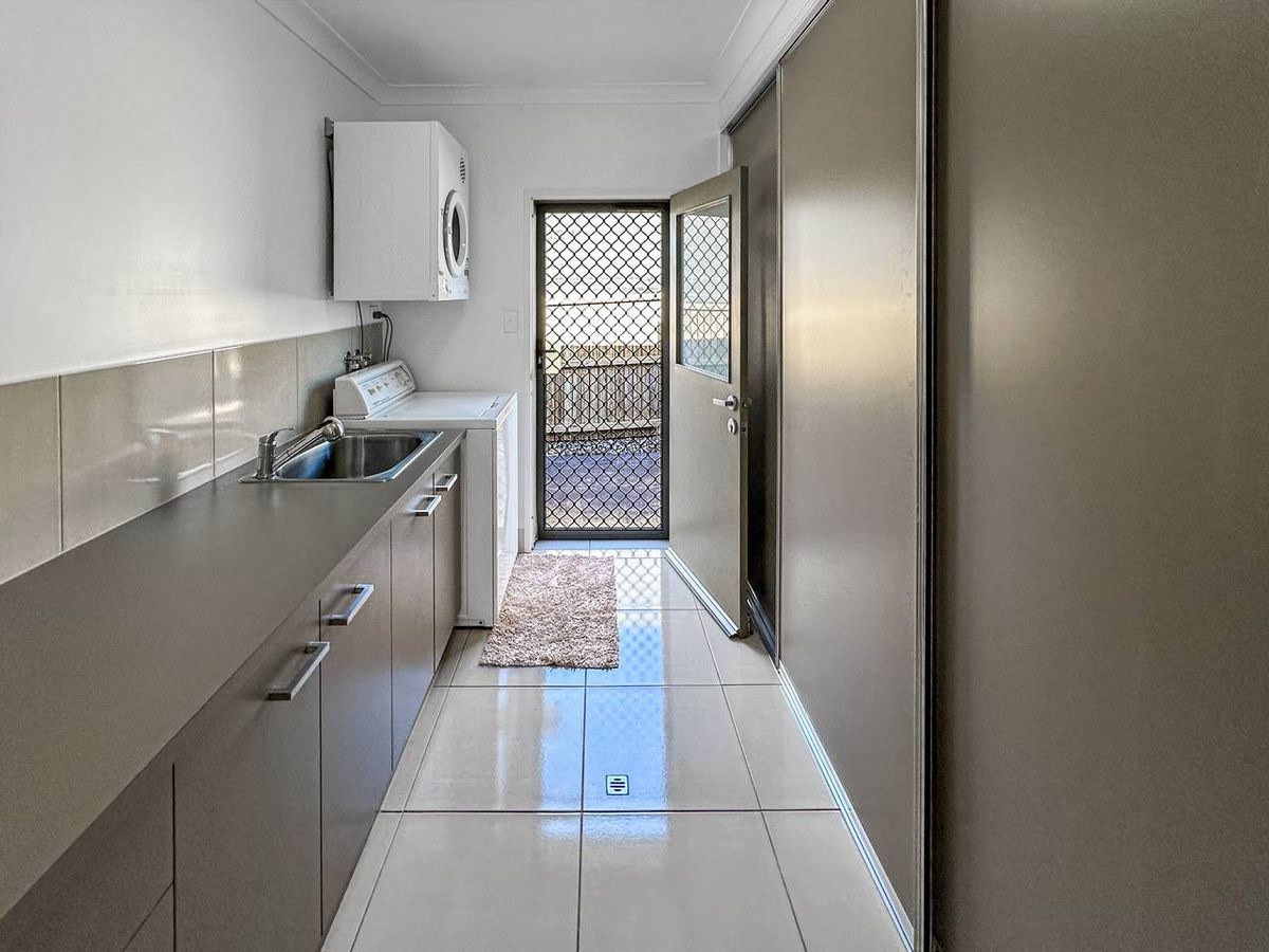 8 Agnew Street, Atherton