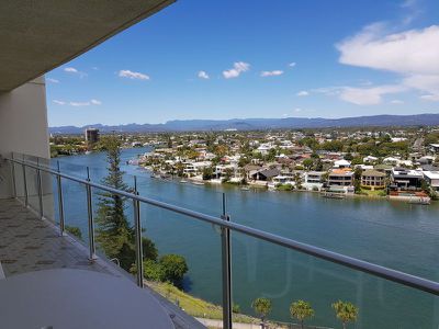 102 / 33 Thornton Street, Surfers Paradise