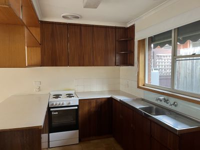 2/253 Church Street, Herne Hill