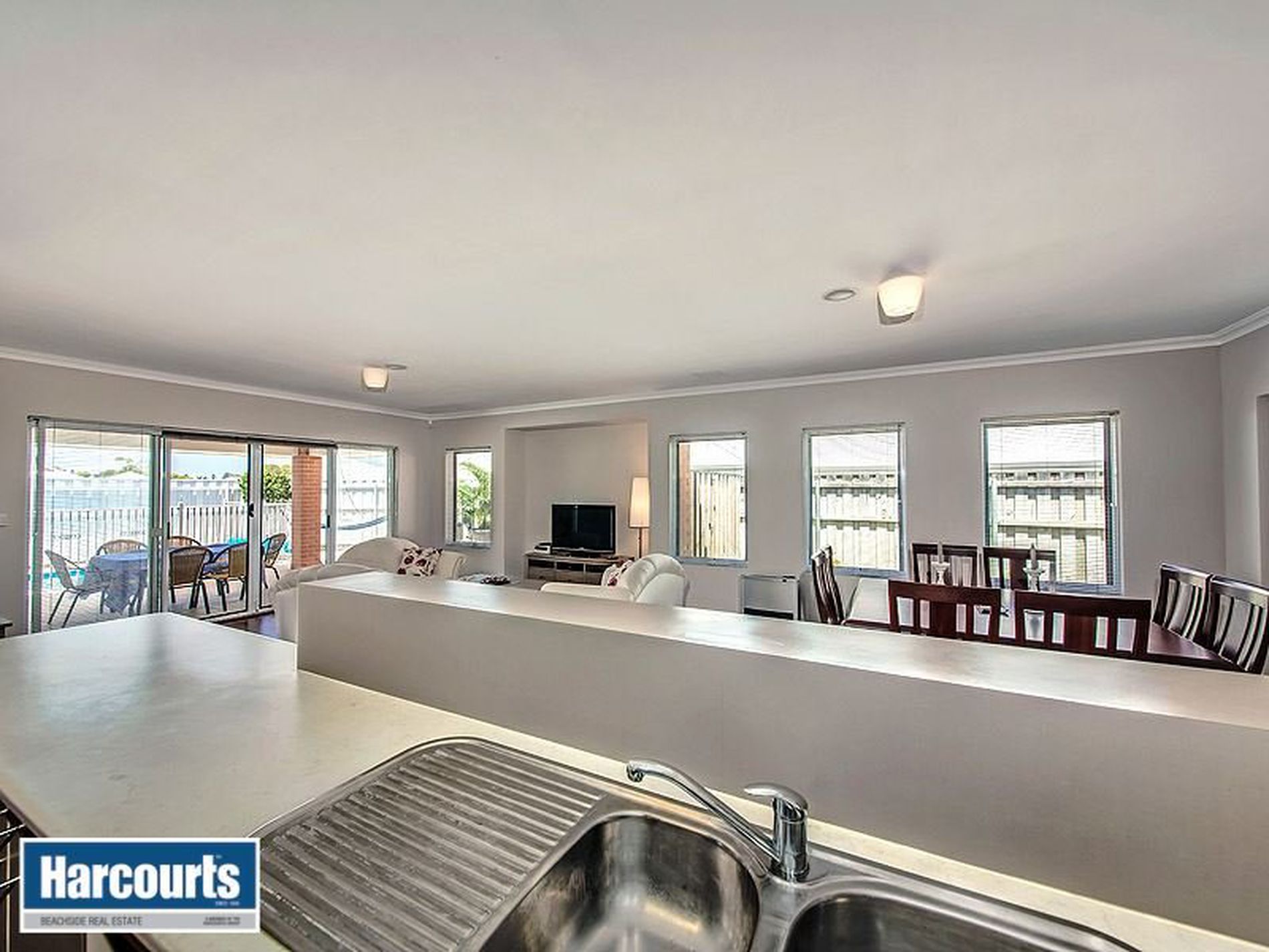 6 Jetty Loop, Yanchep