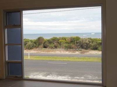 2 / 142 Sea Parade, Port Macdonnell