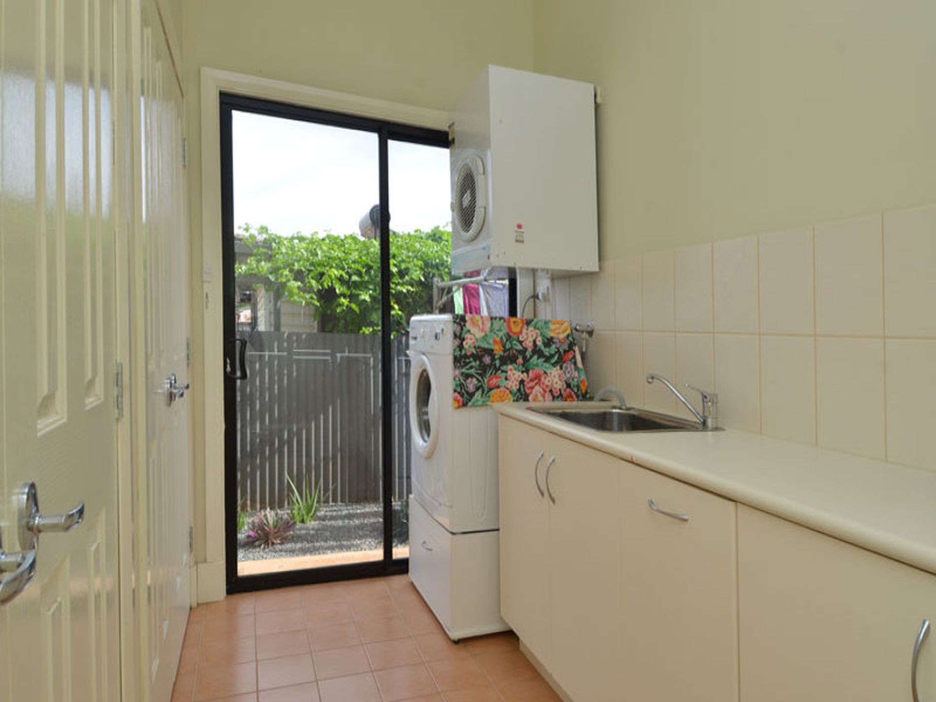 101 Lyall Street, Lamington