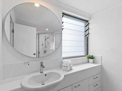 6 / 7-11 James Street, Noosaville