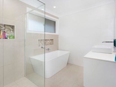 4 Swain Crescent, Dapto