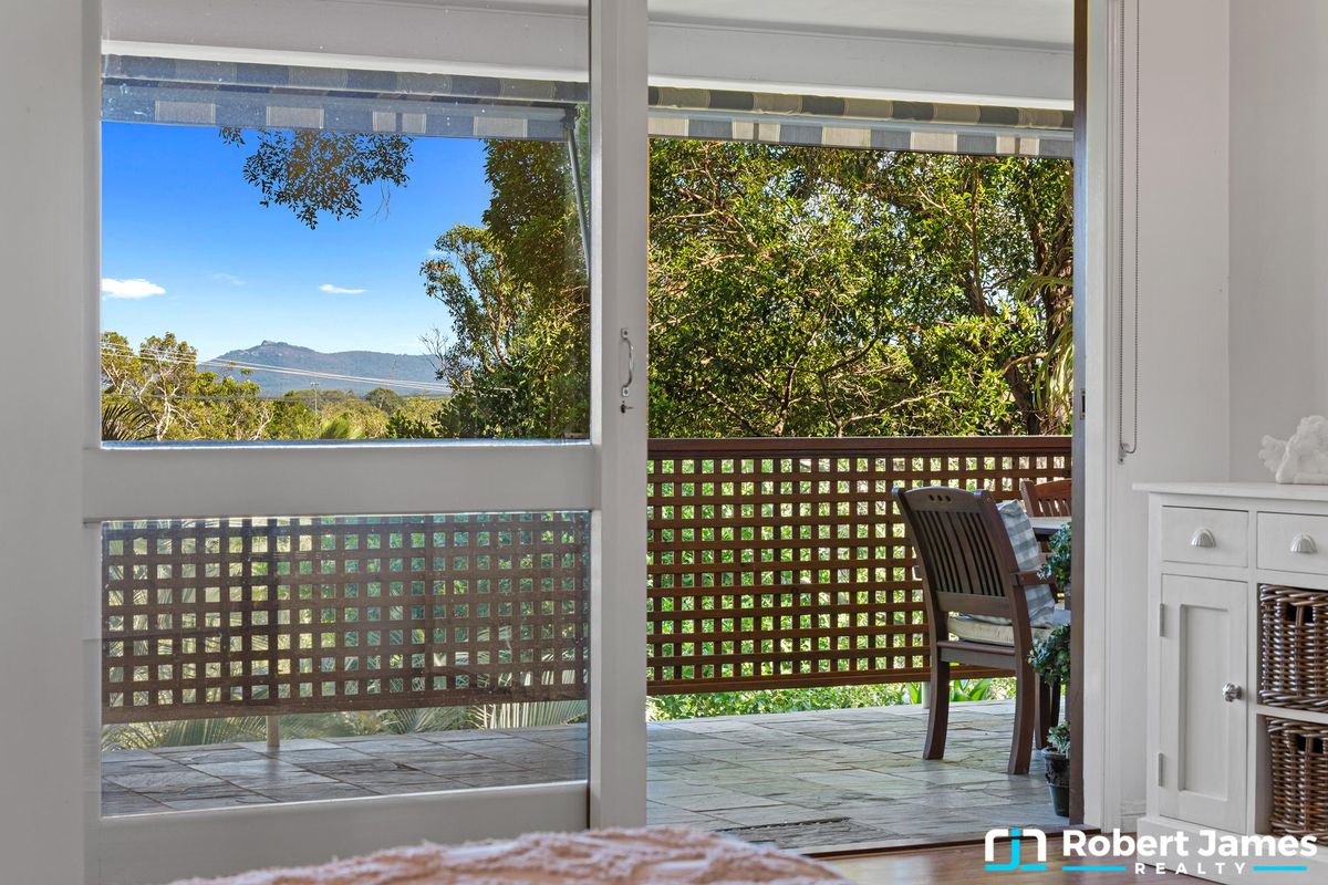 15 Moonare Crescent, Noosa Heads