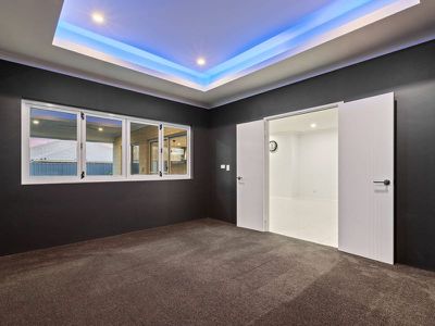 15 Clarendon Approach , Baldivis