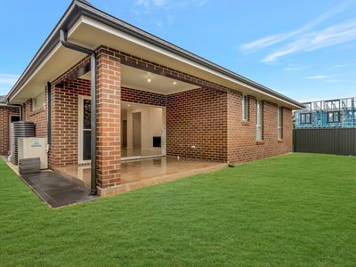 1 Caladenia Street, Denham Court