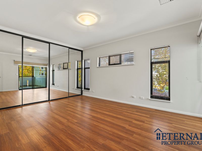 18 Haig Park Circle, East Perth