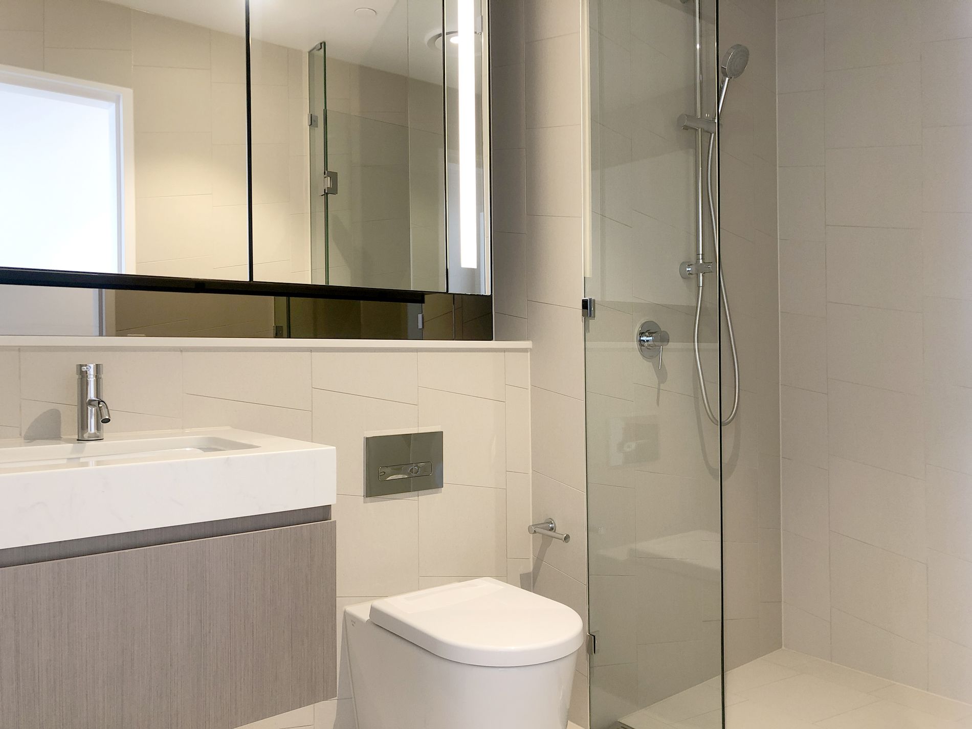 1008 / 81 Harbour Street, Sydney