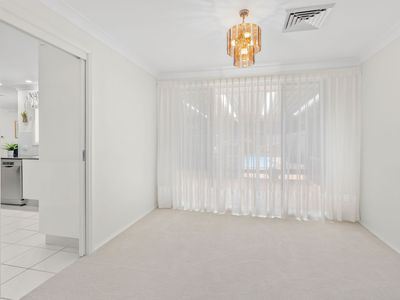 7 King George Parade, Forster