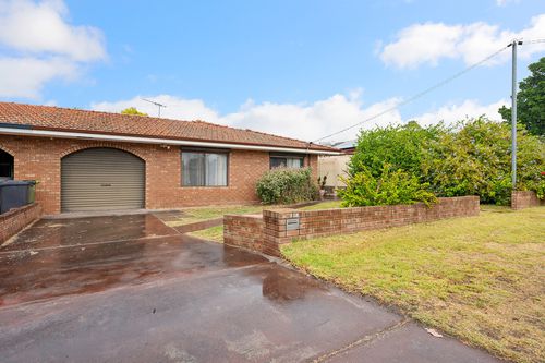 26B Slee Avenue, Kelmscott