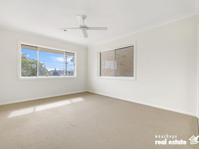 2 / 1604 Ocean Drive, Lake Cathie