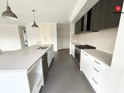 18 Willunga Street, Gledswood Hills