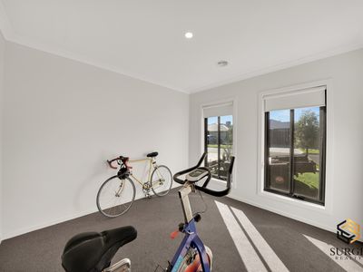 15 Wander Way, Fraser Rise