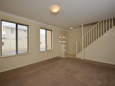 28 / 396 Hay Street, Kalgoorlie