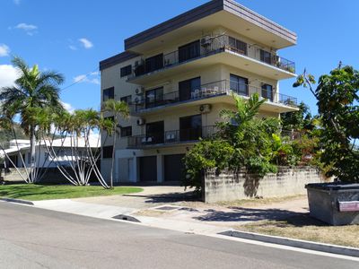 1 / 5 Leichhardt Street, North Ward